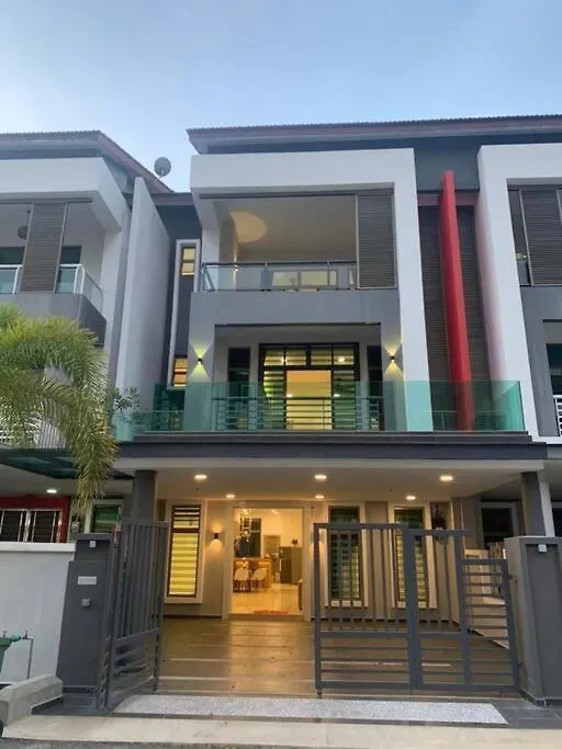 Holiday home Unique 3 Storey Near Jonker@Heritage Malacca